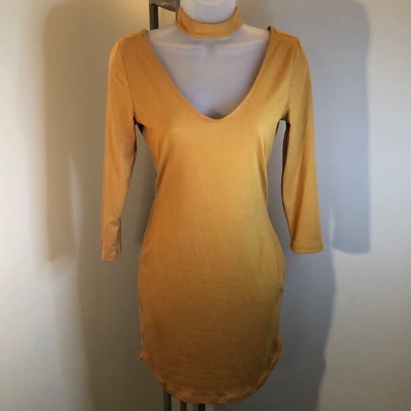 Dresses & Skirts - Dress